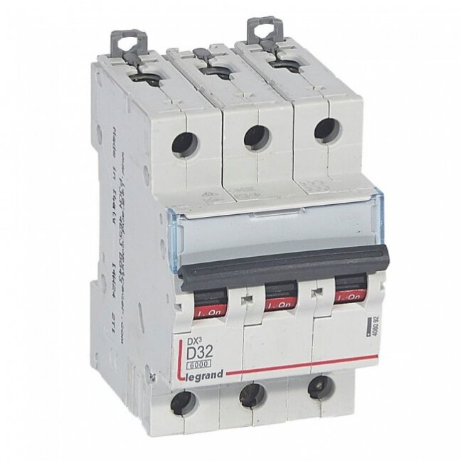 Automatinis jungiklis DX3 Legrand 408092 (32A, 3P, 230V, 6kA) Automatinis jungiklis DX3 Legrand 408092 (32A, 3P, 230V, 6kA)