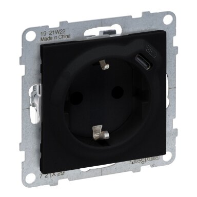 Black socket outlet with grounding and USB-C charger socket Suno Legrand 721429