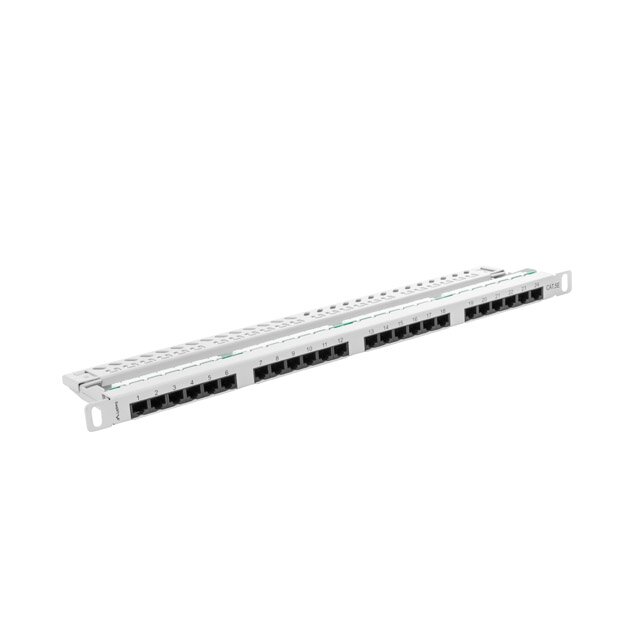Komutacinė panelė EFB 19" 0.5U UTP/FTP