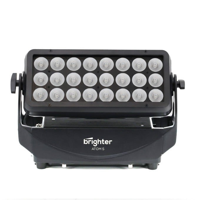 LED spotlight BRIGHTER ATOM S+ *NEW (IP65, 47,500lm, 420x140x265mm, 6.6kg) LED spotlight BRIGHTER ATOM S+ *NEW (IP65, 47,500lm, 420x140x265mm, 6.6kg)